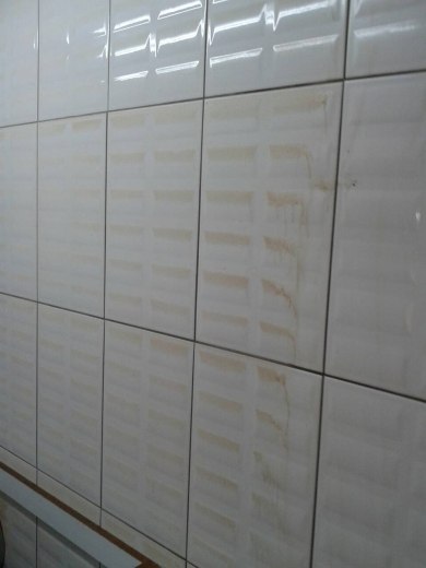 台中北區浴室磁磚水垢清潔