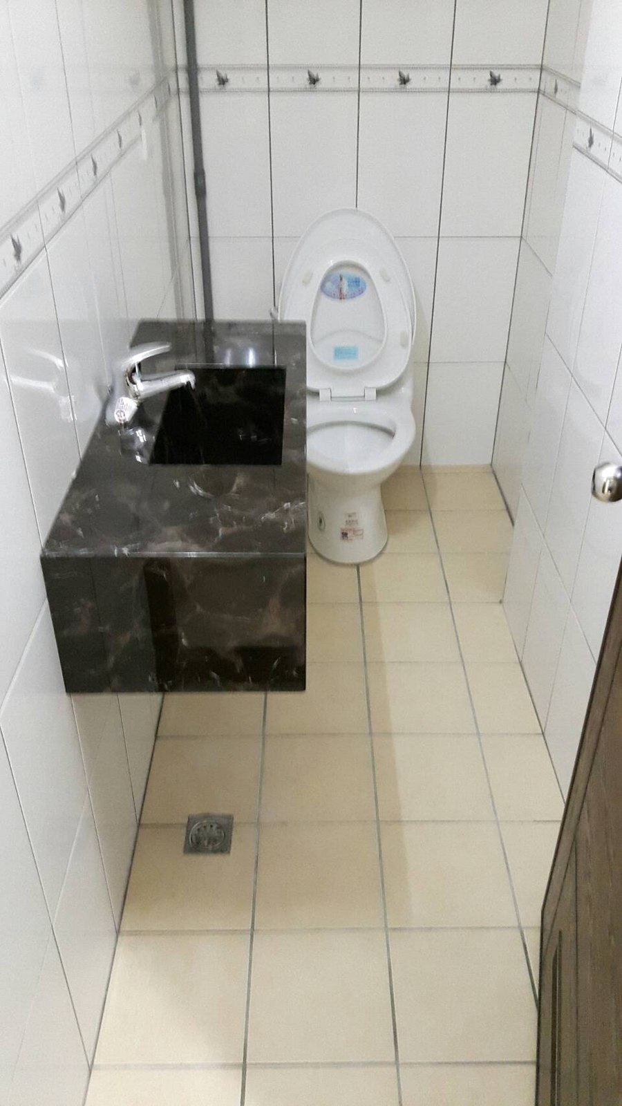 台中西區精品住宅衛浴檯面清潔